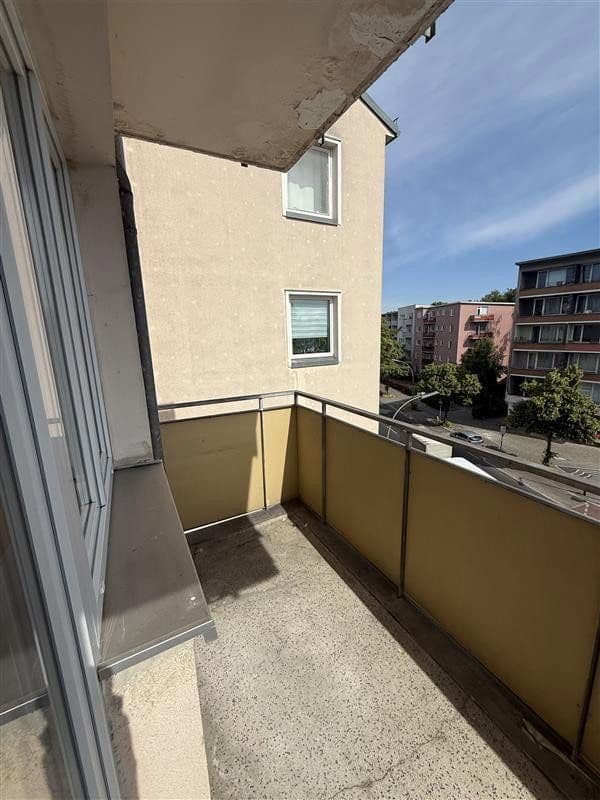 Pronájem bytu 1+1 43 m², Neuendorfer Str. 99, Berlin, Berlín Pronájem bytu 1+1 43 m², Neuendorfer Str. 99, Berlin, Berlín