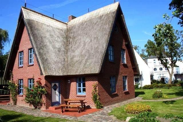 Prodej nebytového prostoru 6.000 m², Poggenhof 25, Schaprode, Mecklenburg-Vorpommern Prodej nebytového prostoru 6.000 m², Poggenhof 25, Schaprode, Mecklenburg-Vorpommern
