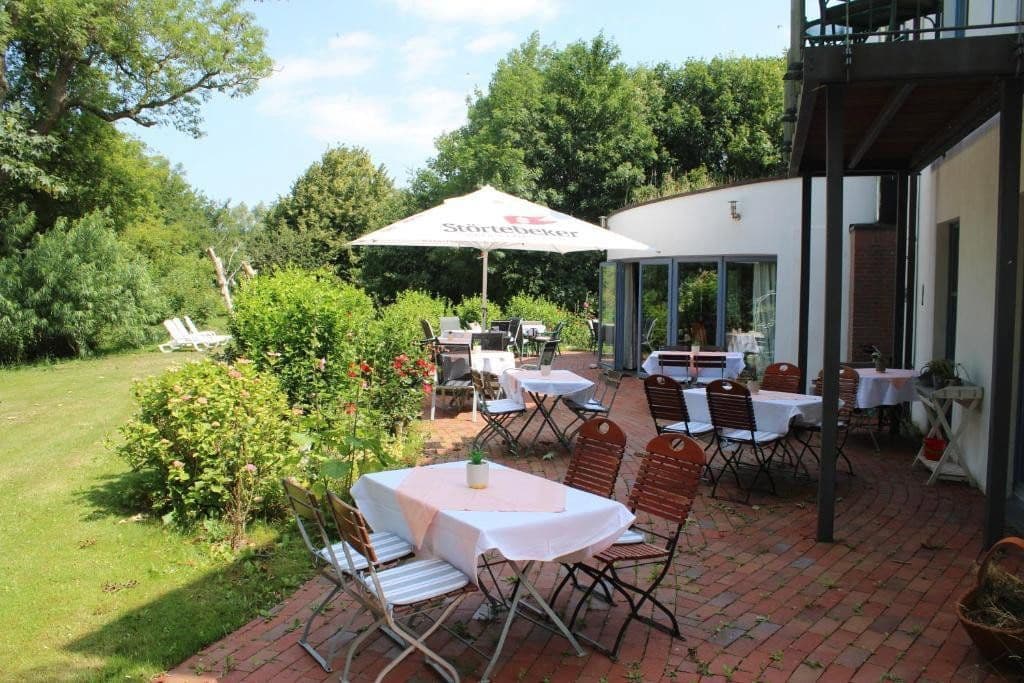 Prodej nebytového prostoru 6.000 m², Poggenhof 25, Schaprode, Mecklenburg-Vorpommern Prodej nebytového prostoru 6.000 m², Poggenhof 25, Schaprode, Mecklenburg-Vorpommern