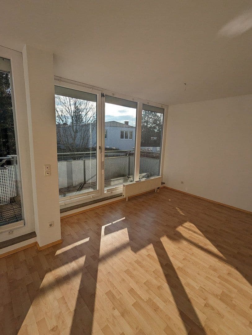 Pronájem bytu 2+1 58 m², Germering, Bavorsko Pronájem bytu 2+1 58 m², Germering, Bavorsko