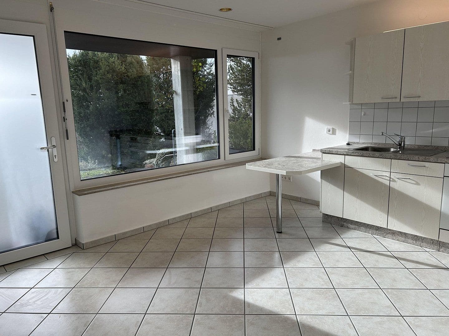 Pronájem bytu 2+kk 61 m², Esslingen am Neckar, Bádensko-Württembersko Pronájem bytu 2+kk 61 m², Esslingen am Neckar, Bádensko-Württembersko