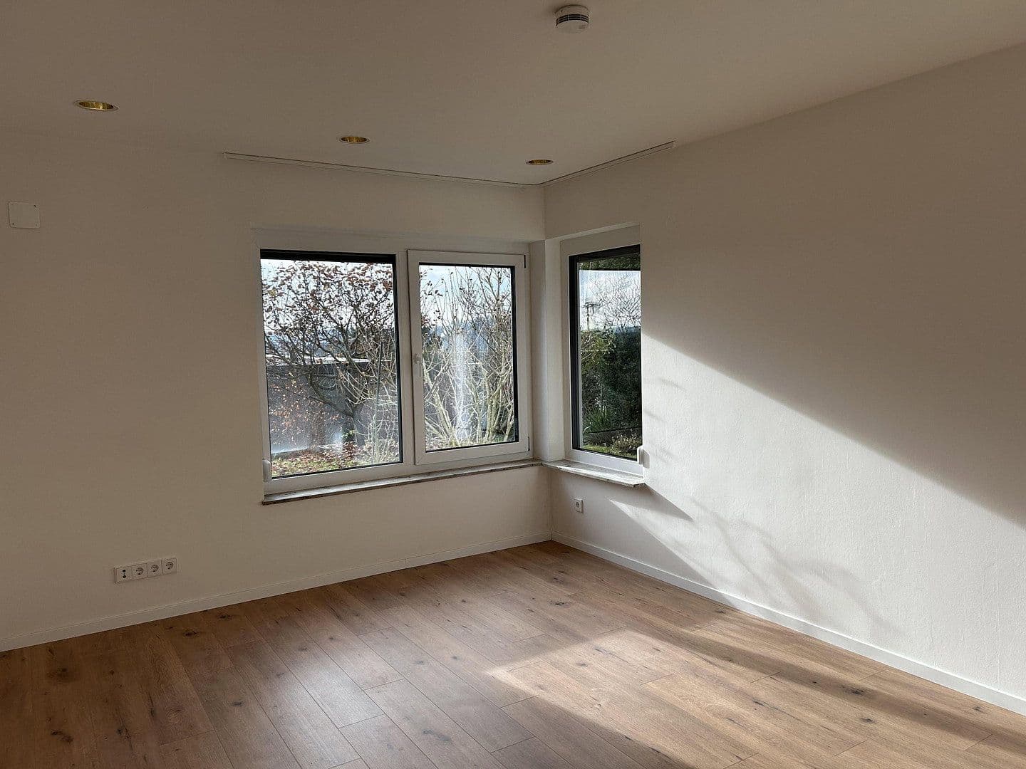 Pronájem bytu 2+kk 61 m², Esslingen am Neckar, Bádensko-Württembersko Pronájem bytu 2+kk 61 m², Esslingen am Neckar, Bádensko-Württembersko