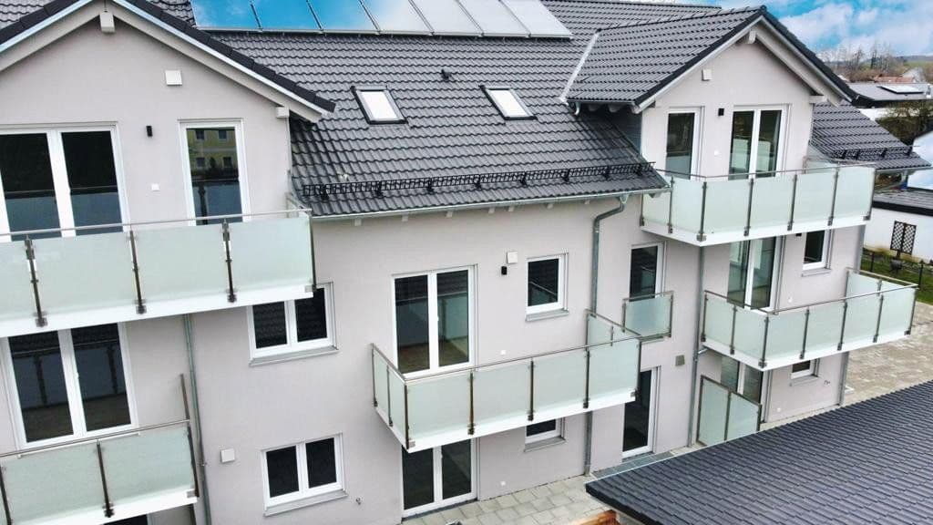 Pronájem bytu 3+kk 93 m², Graf-Seinsheim-Straße 5, Grünbach (Bockhorn), Bavorsko Pronájem bytu 3+kk 93 m², Graf-Seinsheim-Straße 5, Grünbach (Bockhorn), Bavorsko