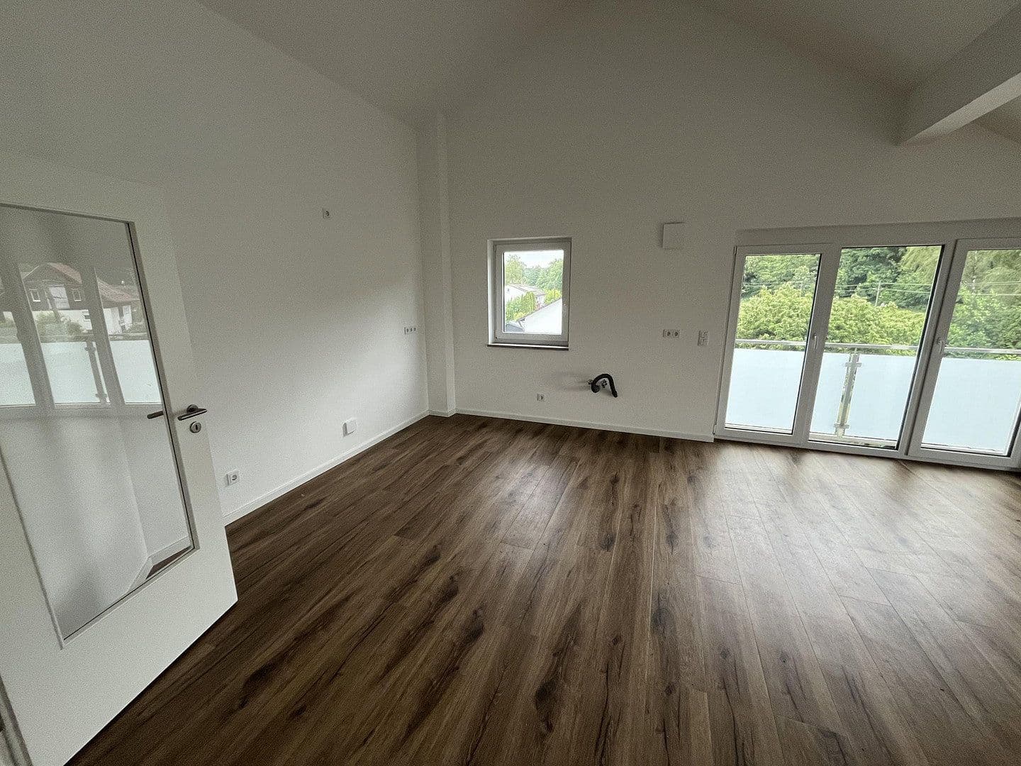 Pronájem bytu 3+kk 93 m², Graf-Seinsheim-Straße 5, Grünbach (Bockhorn), Bavorsko Pronájem bytu 3+kk 93 m², Graf-Seinsheim-Straße 5, Grünbach (Bockhorn), Bavorsko