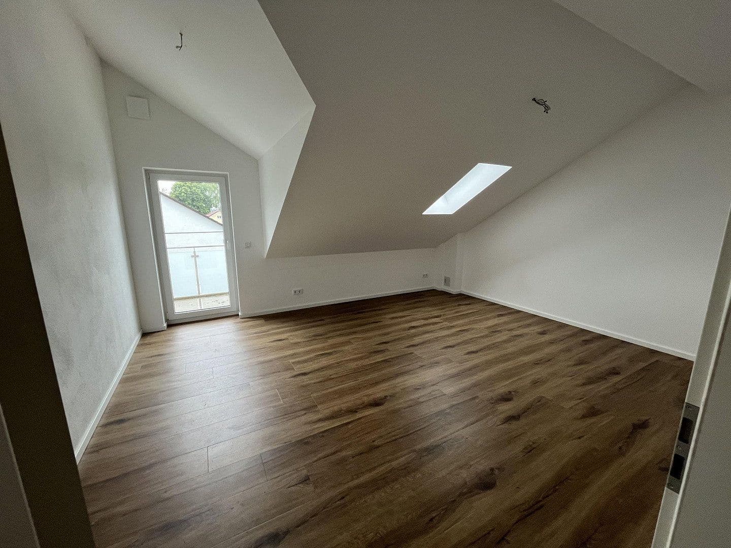 Pronájem bytu 3+kk 93 m², Graf-Seinsheim-Straße 5, Grünbach (Bockhorn), Bavorsko Pronájem bytu 3+kk 93 m², Graf-Seinsheim-Straße 5, Grünbach (Bockhorn), Bavorsko
