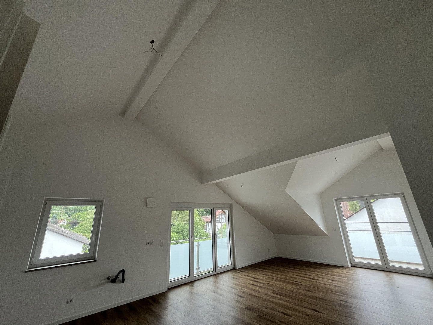 Pronájem bytu 3+kk 93 m², Graf-Seinsheim-Straße 5, Grünbach (Bockhorn), Bavorsko Pronájem bytu 3+kk 93 m², Graf-Seinsheim-Straße 5, Grünbach (Bockhorn), Bavorsko