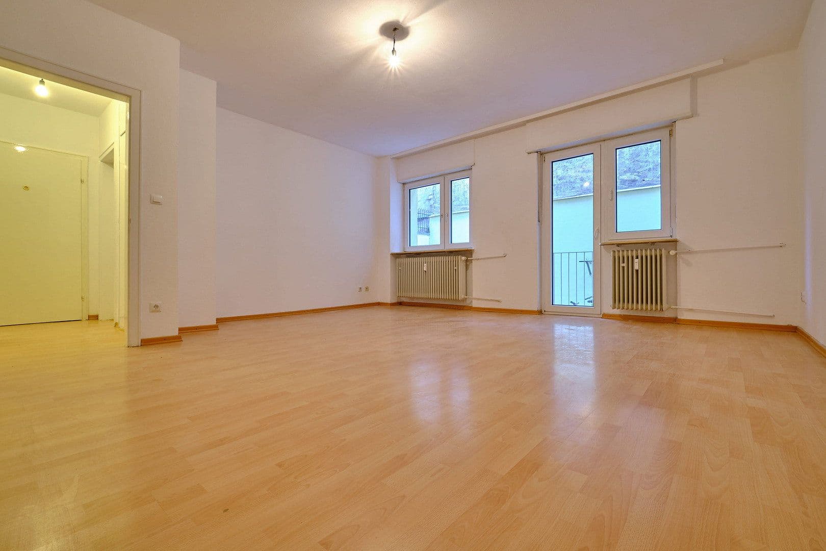 Pronájem bytu 1+1 49 m², C3 11, Mannheim, Bádensko-Württembersko Pronájem bytu 1+1 49 m², C3 11, Mannheim, Bádensko-Württembersko