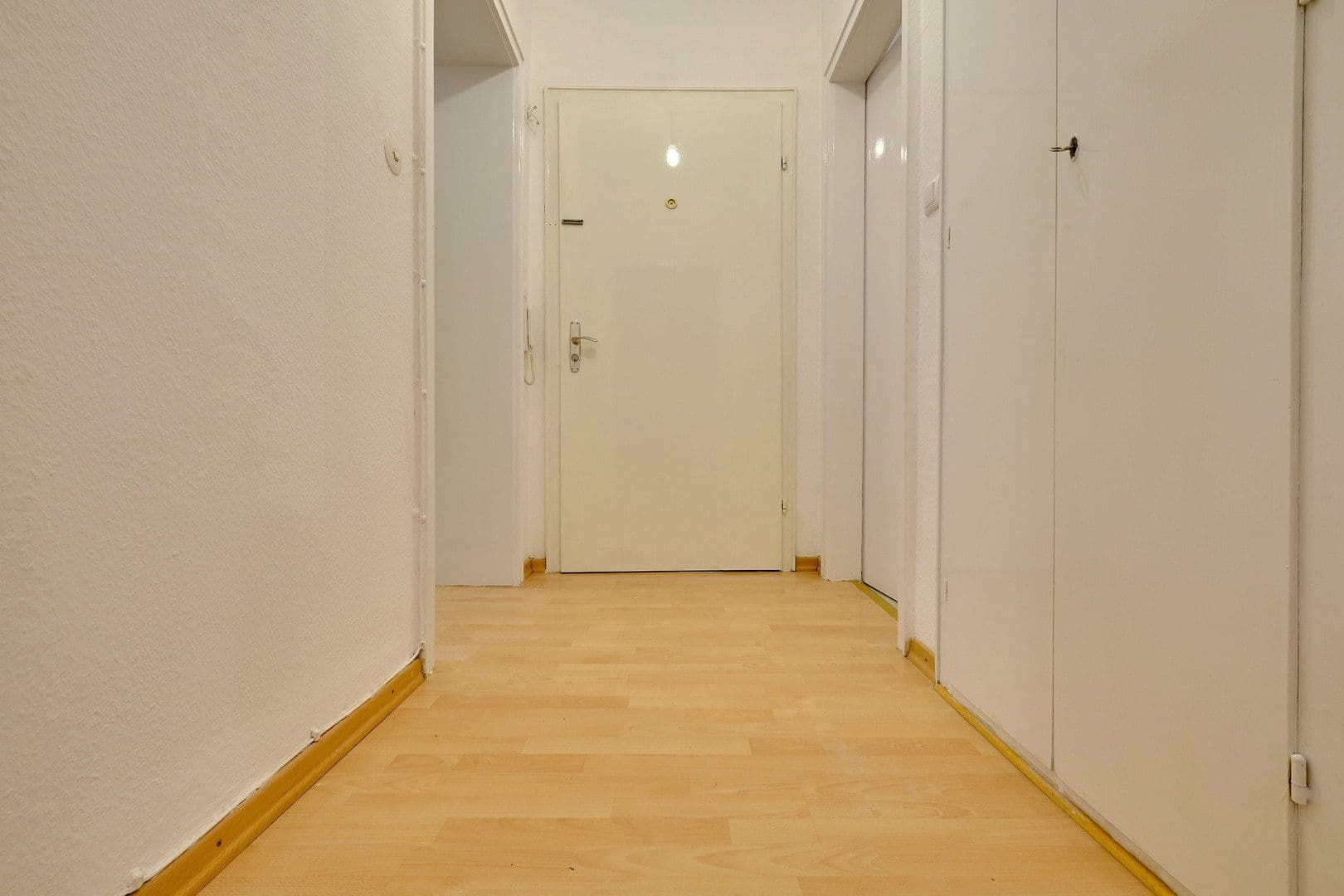 Pronájem bytu 1+1 49 m², C3 11, Mannheim, Bádensko-Württembersko Pronájem bytu 1+1 49 m², C3 11, Mannheim, Bádensko-Württembersko