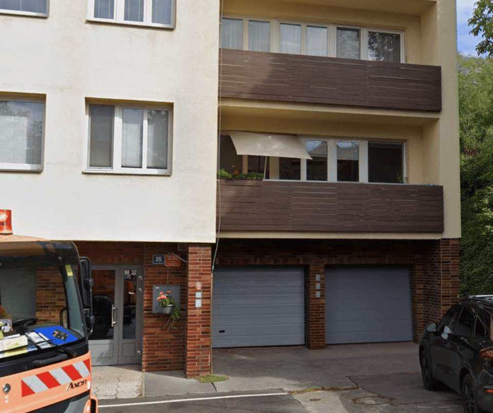 Pronájem garáže 16 m², Pod Pekařkou, Praha, Praha Pronájem garáže 16 m², Pod Pekařkou, Praha, Praha