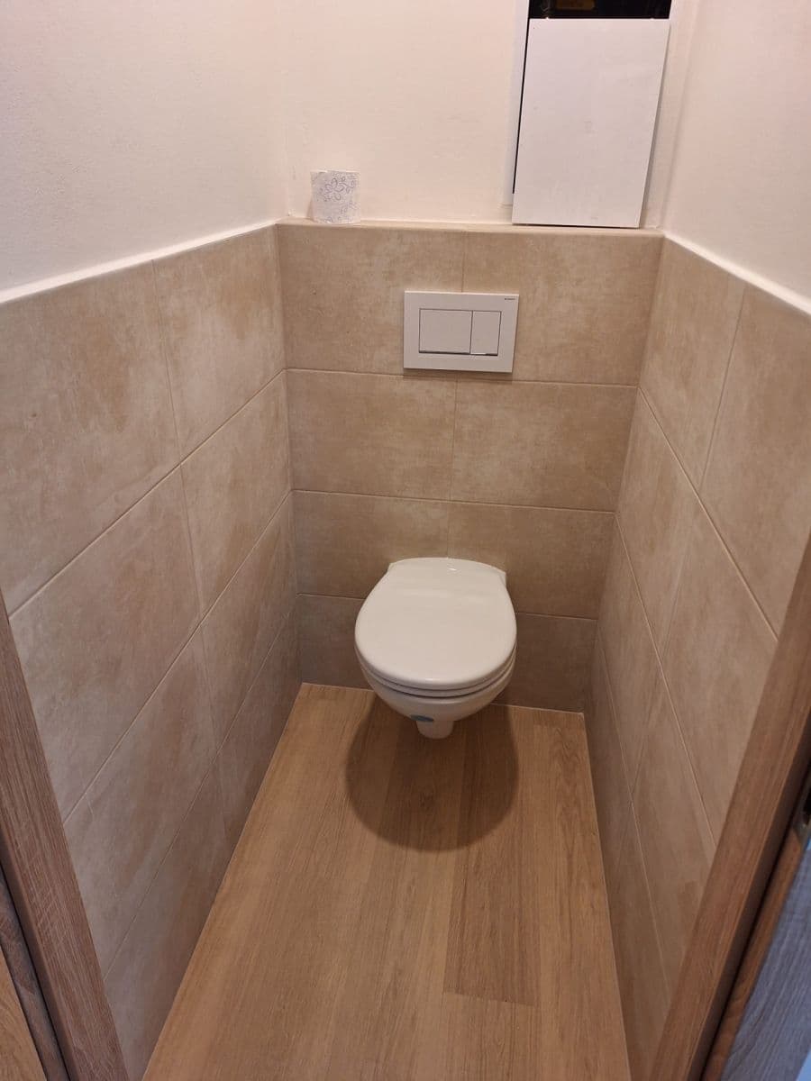 Pronájem bytu 3+kk 54 m², Na růžovém poli, Kladno, Středočeský kraj Pronájem bytu 3+kk 54 m², Na růžovém poli, Kladno, Středočeský kraj