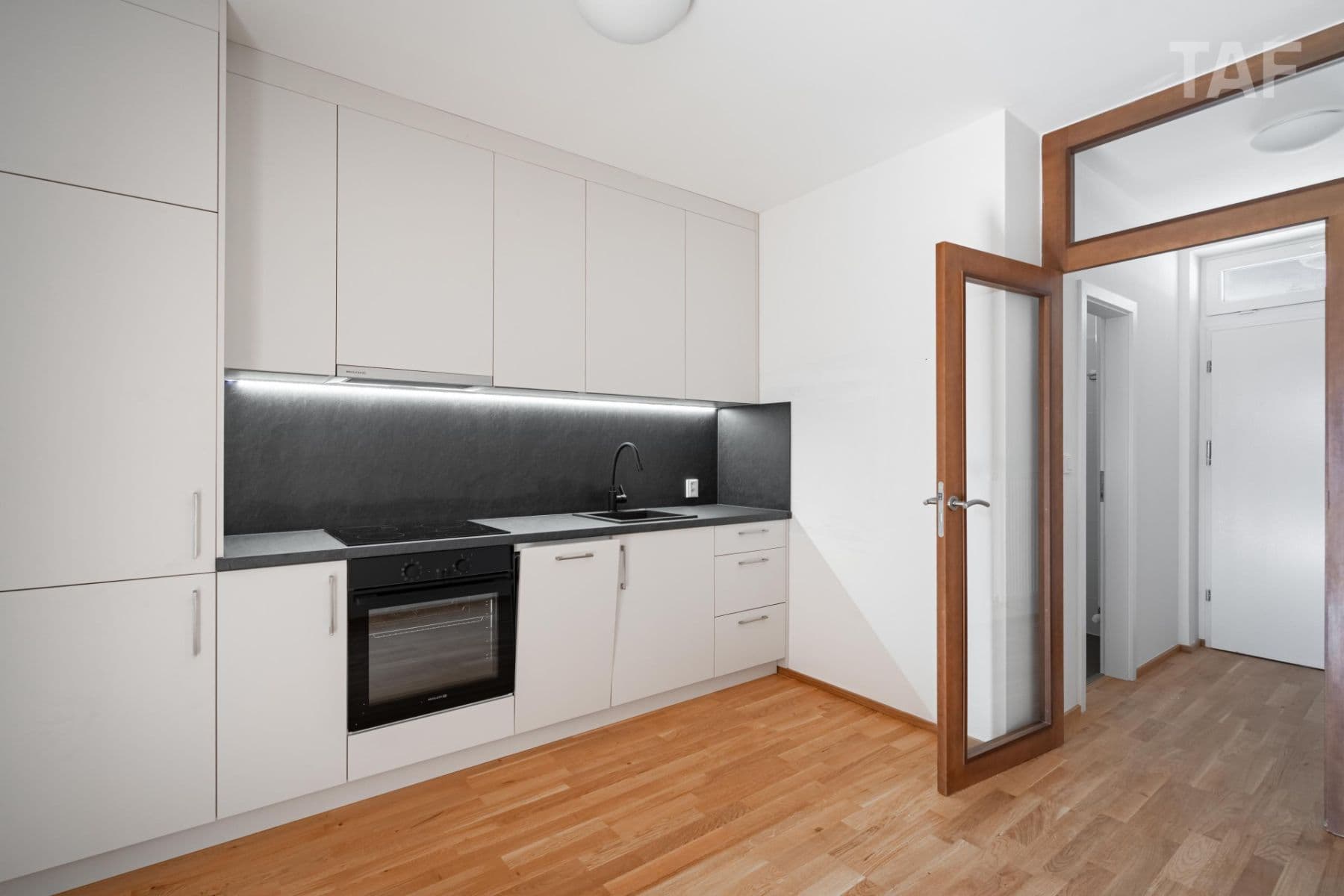 Prodej bytu 2+1 53 m², Milíčova, Praha, Praha Prodej bytu 2+1 53 m², Milíčova, Praha, Praha