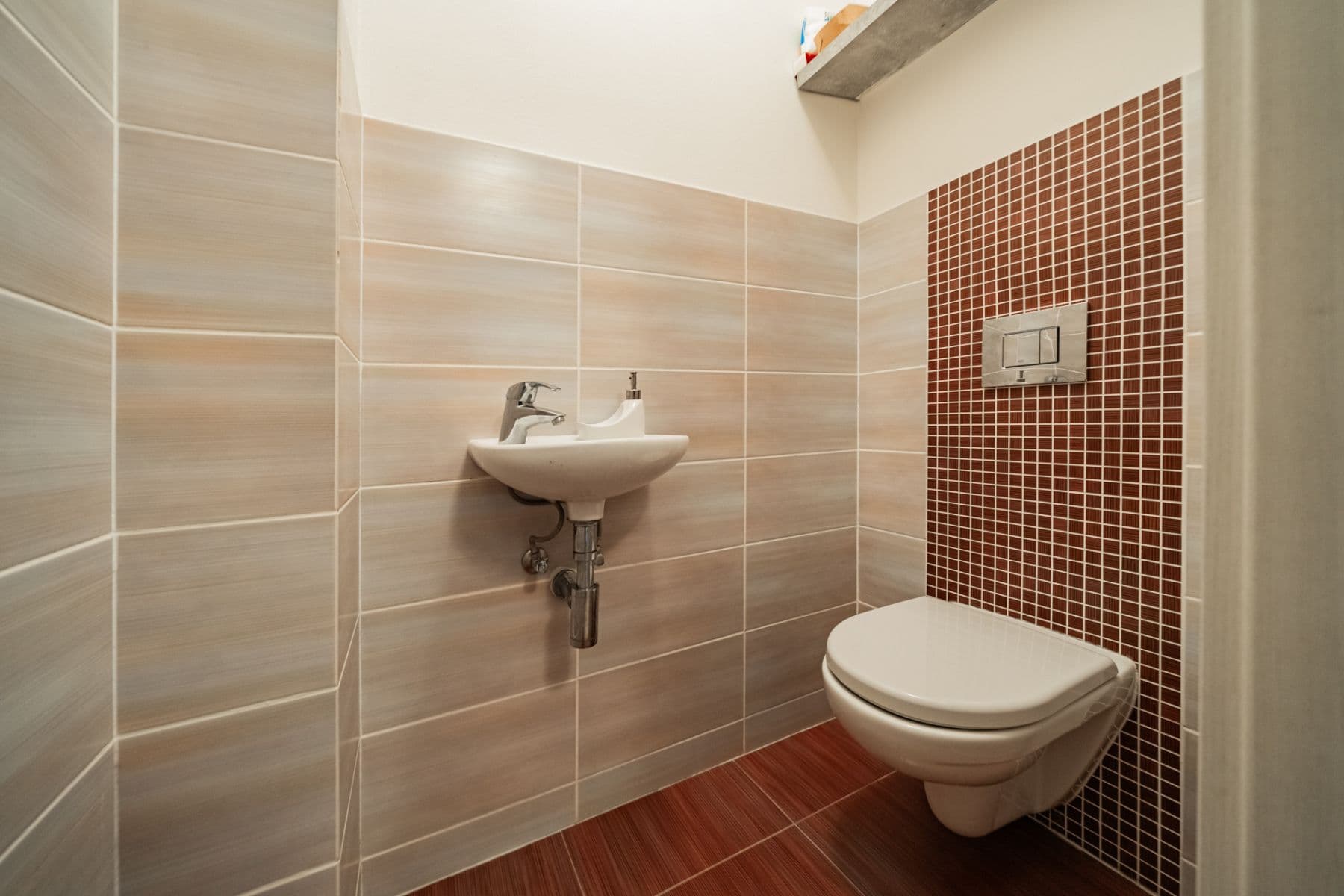 Prodej bytu 3+kk 72 m², Nedbalova, Kostelec nad Labem, Středočeský kraj Prodej bytu 3+kk 72 m², Nedbalova, Kostelec nad Labem, Středočeský kraj