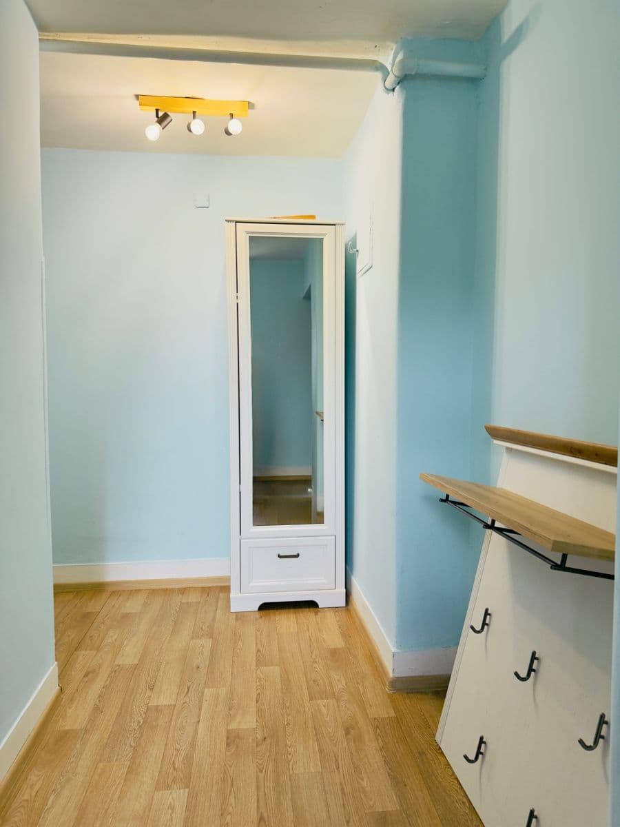 Prodej bytu 2+1 65 m², Lipová, Karlovy Vary, Karlovarský kraj Prodej bytu 2+1 65 m², Lipová, Karlovy Vary, Karlovarský kraj