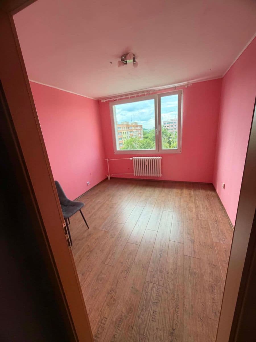Pronájem bytu 3+kk 69 m², Moravcova, Kolín, Středočeský kraj Pronájem bytu 3+kk 69 m², Moravcova, Kolín, Středočeský kraj