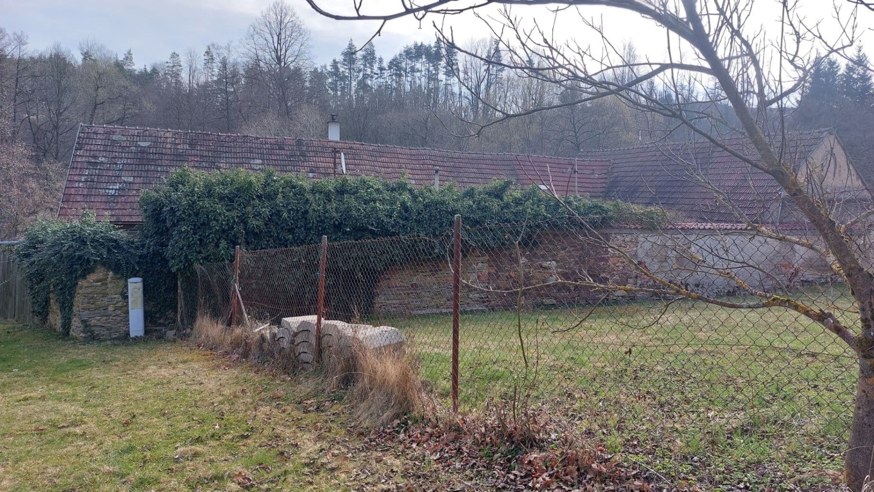 Prodej pozemku 438 m², Senožaty, Kraj Vysočina Prodej pozemku 438 m², Senožaty, Kraj Vysočina