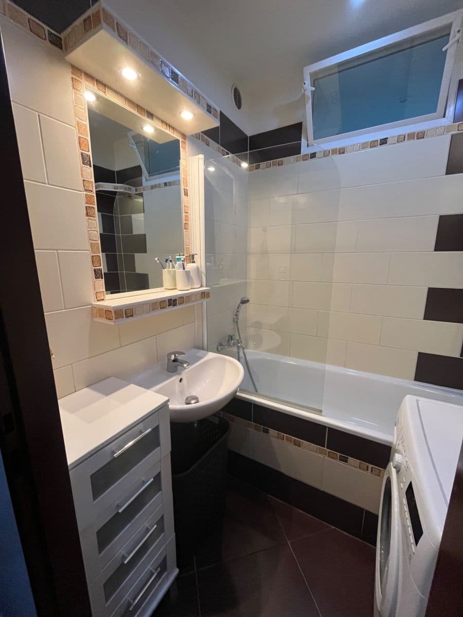 Pronájem bytu 2+1 52 m², Bydžovského, Praha, Praha Pronájem bytu 2+1 52 m², Bydžovského, Praha, Praha