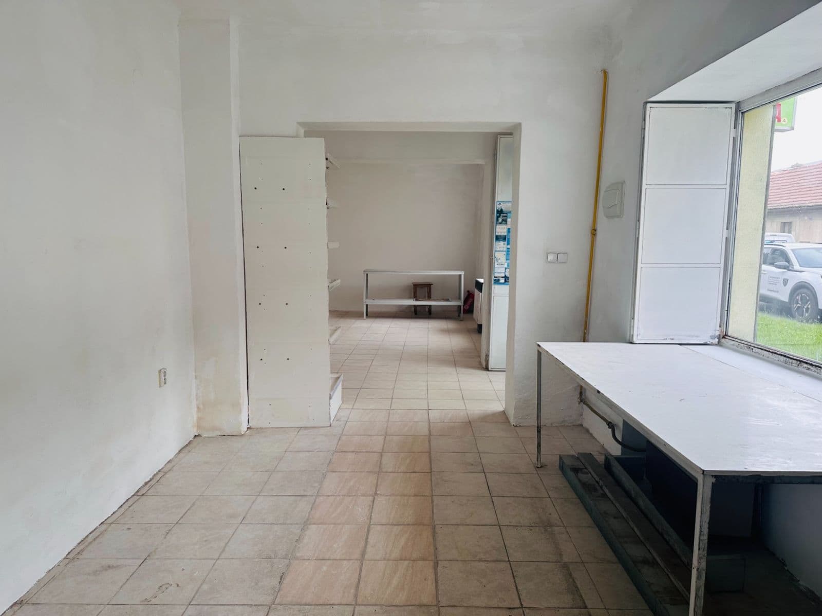 Pronájem nebytového prostoru 80 m², Přátelství, Praha, Praha Pronájem nebytového prostoru 80 m², Přátelství, Praha, Praha