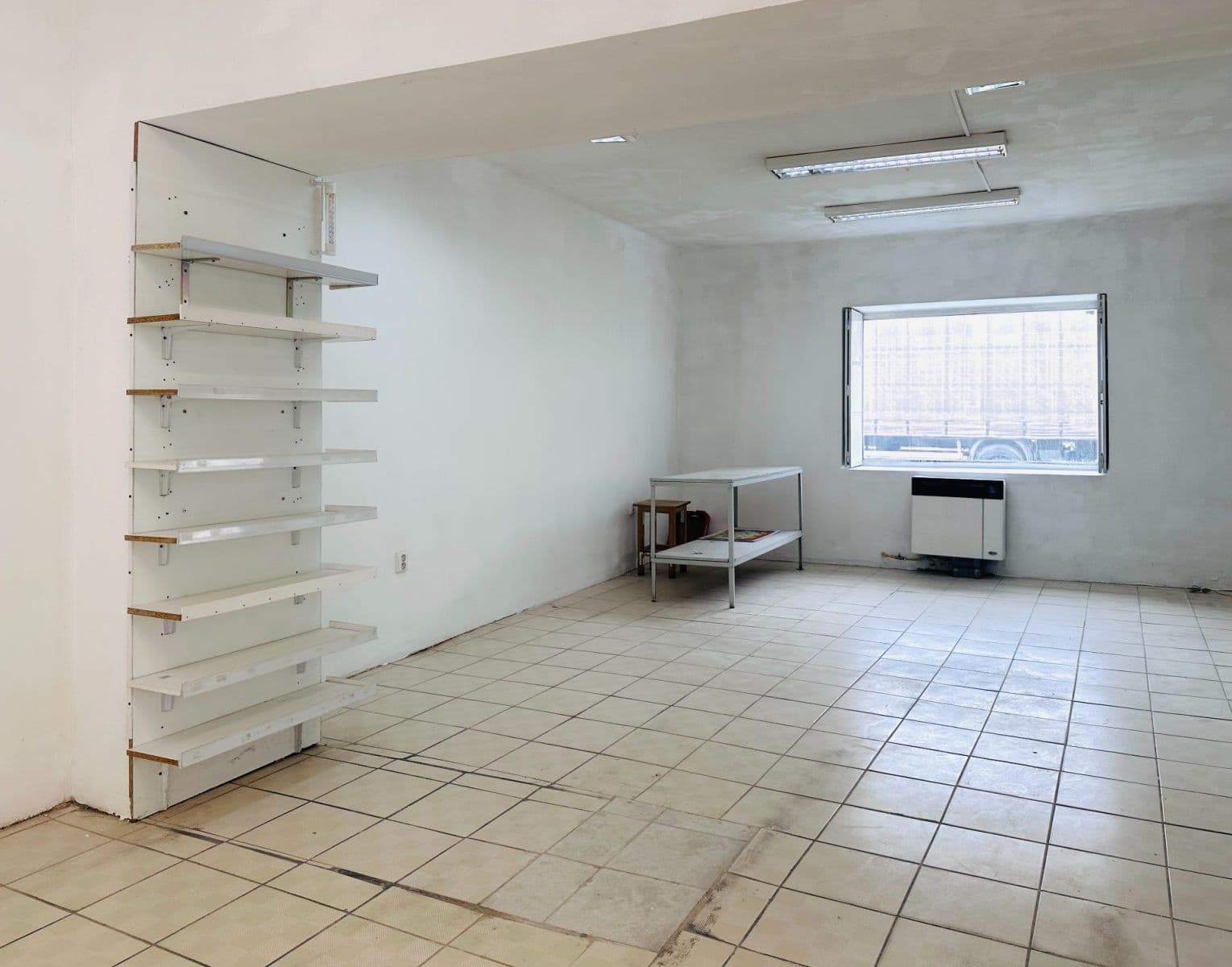 Pronájem nebytového prostoru 80 m², Přátelství, Praha, Praha Pronájem nebytového prostoru 80 m², Přátelství, Praha, Praha