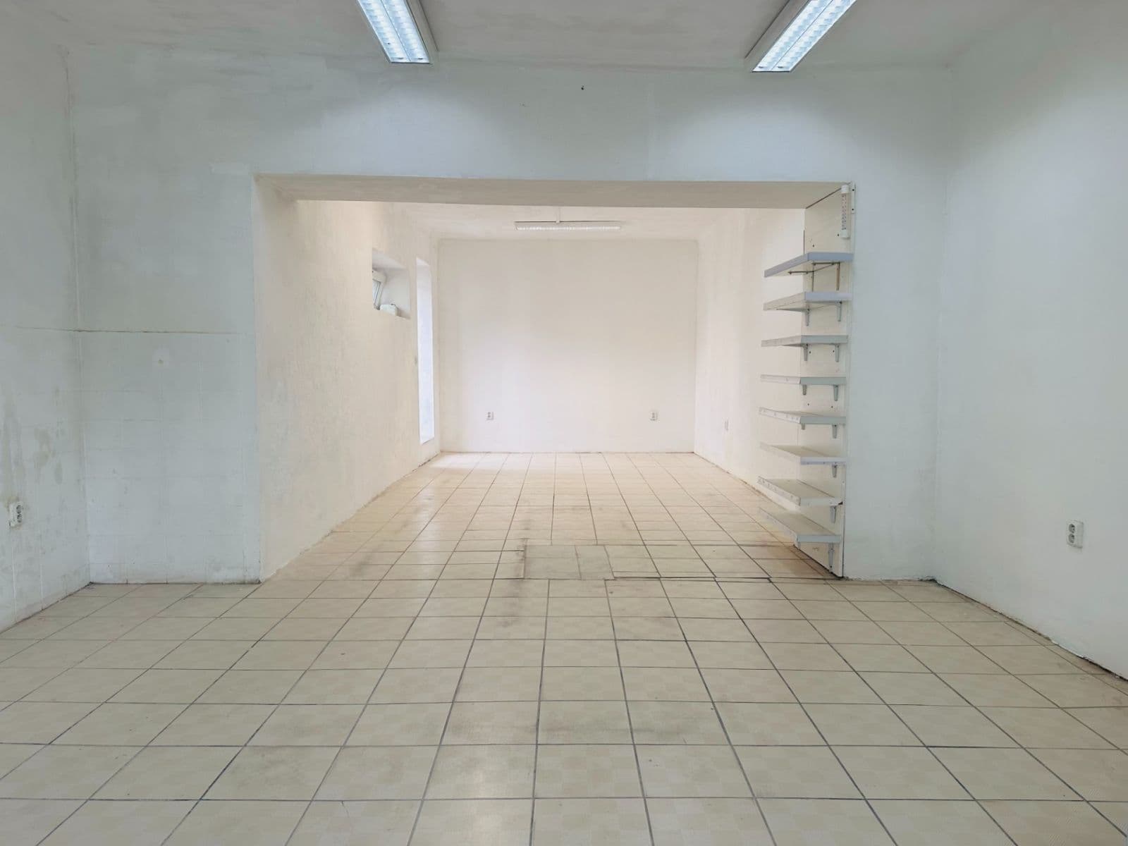 Pronájem nebytového prostoru 80 m², Přátelství, Praha, Praha Pronájem nebytového prostoru 80 m², Přátelství, Praha, Praha