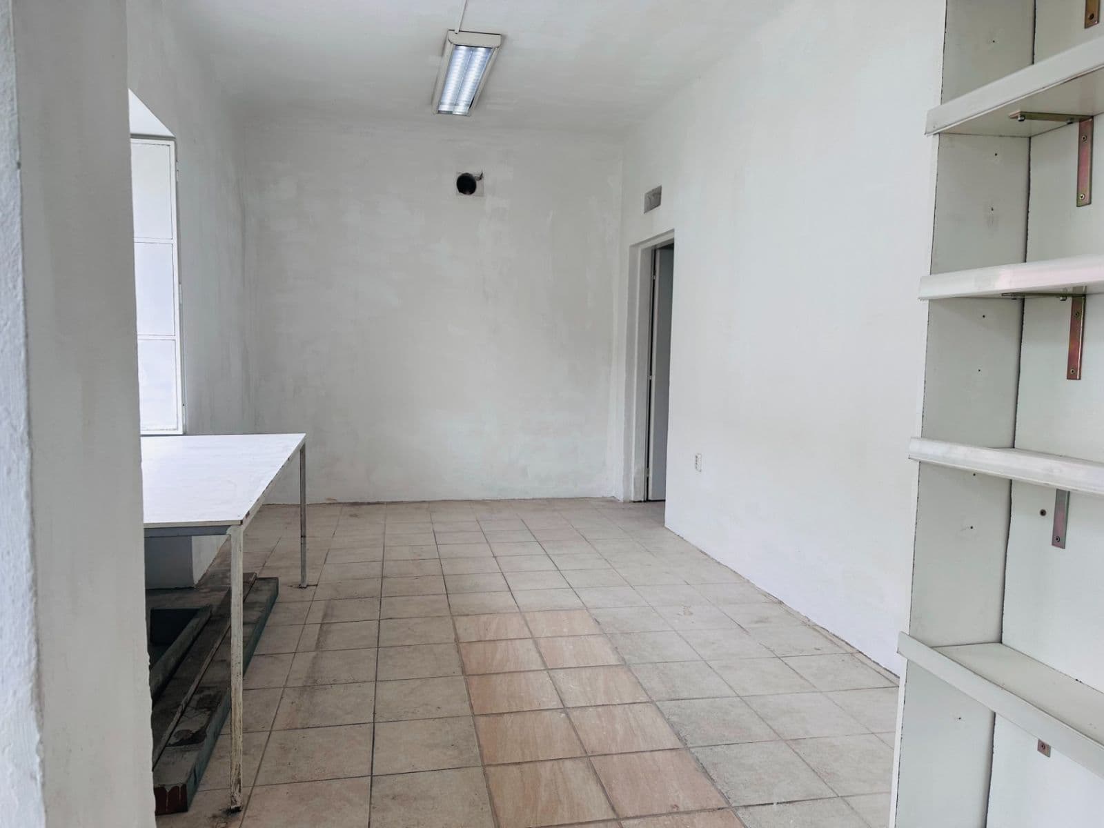 Pronájem nebytového prostoru 80 m², Přátelství, Praha, Praha Pronájem nebytového prostoru 80 m², Přátelství, Praha, Praha