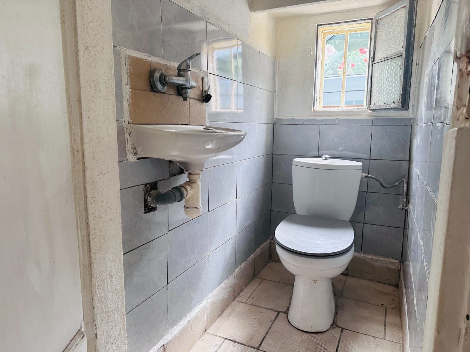 Pronájem nebytového prostoru 80 m², Přátelství, Praha, Praha Pronájem nebytového prostoru 80 m², Přátelství, Praha, Praha