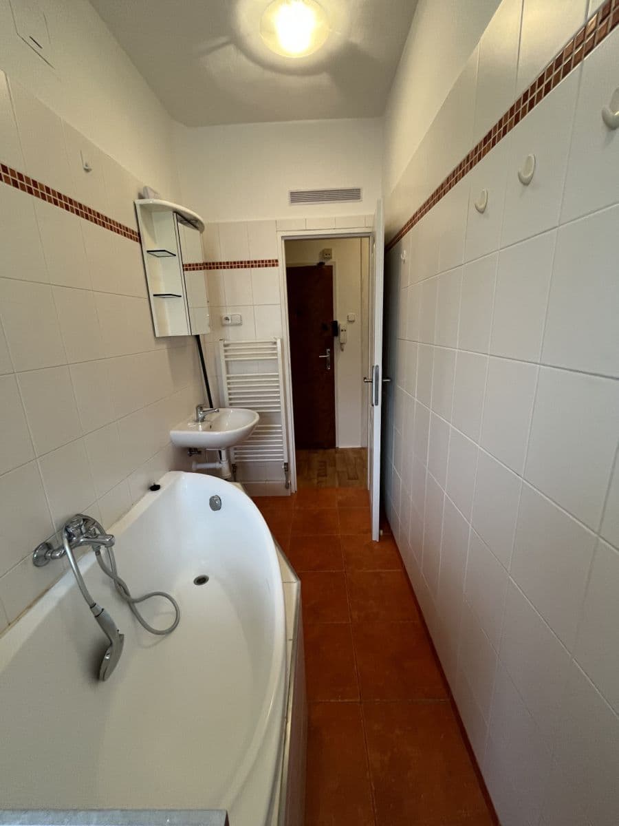 Prodej bytu 2+kk 48 m², U Městských domů, Praha, Praha Prodej bytu 2+kk 48 m², U Městských domů, Praha, Praha
