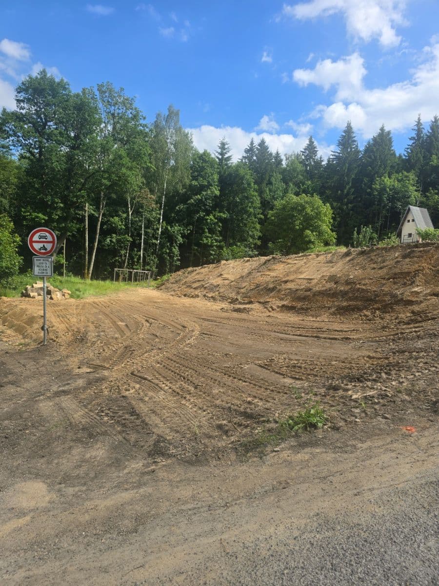 Prodej pozemku 1.070 m², Jablonec nad Nisou, Liberecký kraj Prodej pozemku 1.070 m², Jablonec nad Nisou, Liberecký kraj