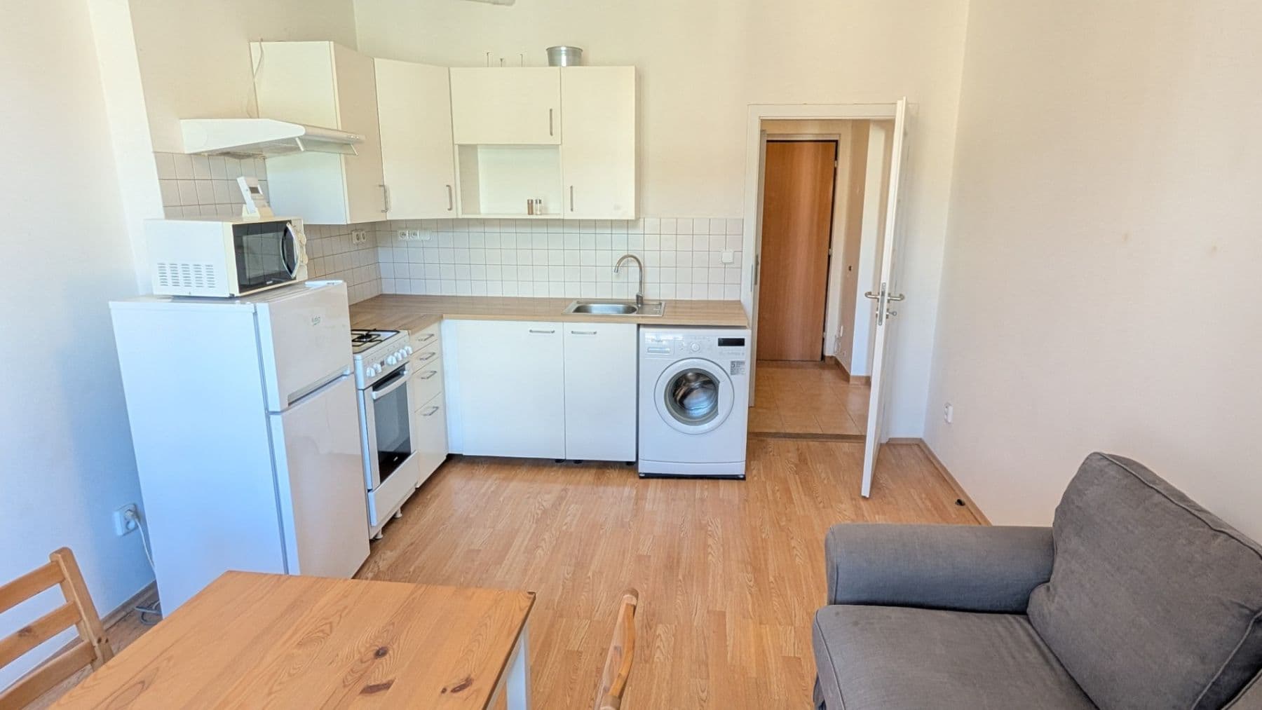 Pronájem bytu 1+1 36 m², Žerotínova, Praha, Praha Pronájem bytu 1+1 36 m², Žerotínova, Praha, Praha