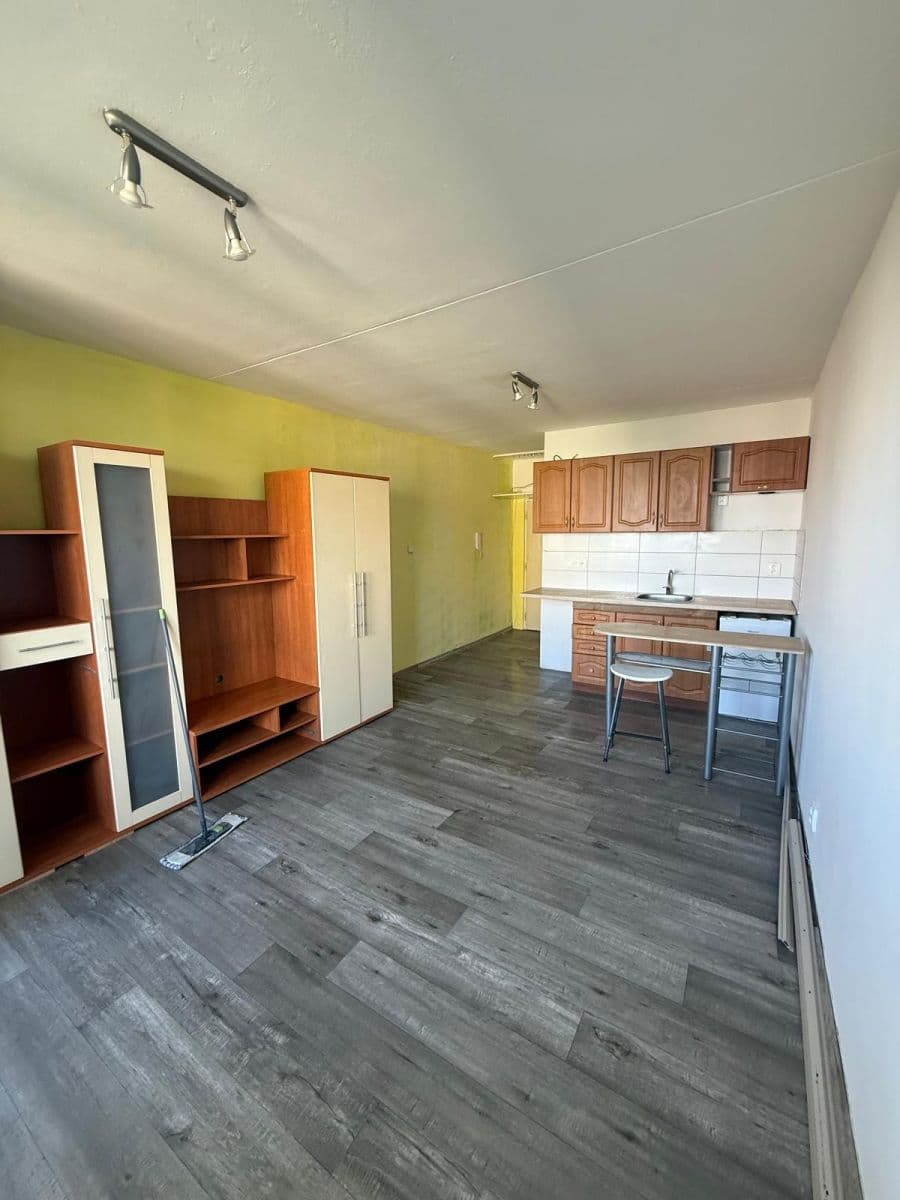 Pronájem bytu 1+kk 28 m², Voroněžská, Brno, Jihomoravský kraj Pronájem bytu 1+kk 28 m², Voroněžská, Brno, Jihomoravský kraj
