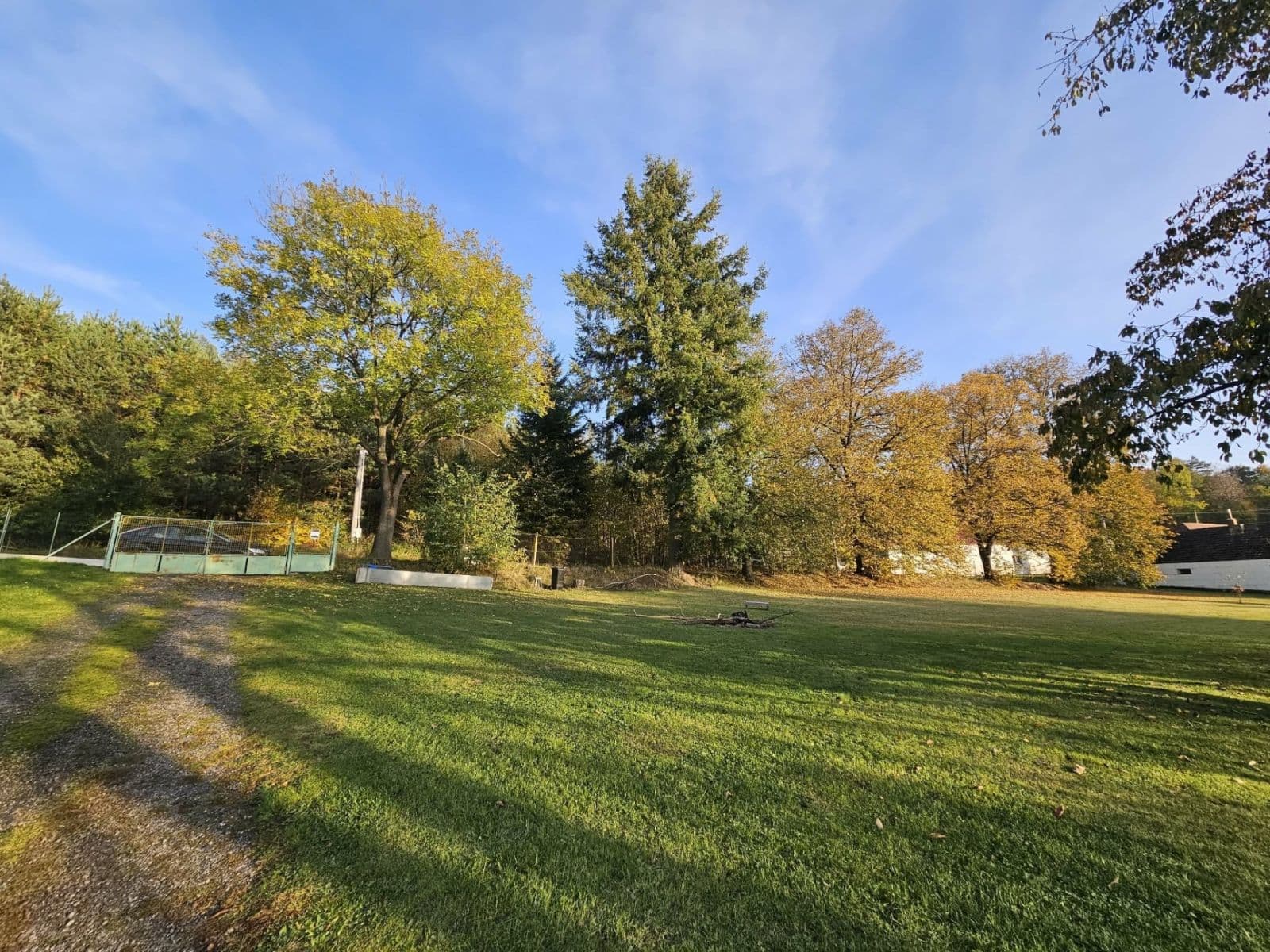 Prodej pozemku 1.000 m², Lipovice, Jihočeský kraj Prodej pozemku 1.000 m², Lipovice, Jihočeský kraj