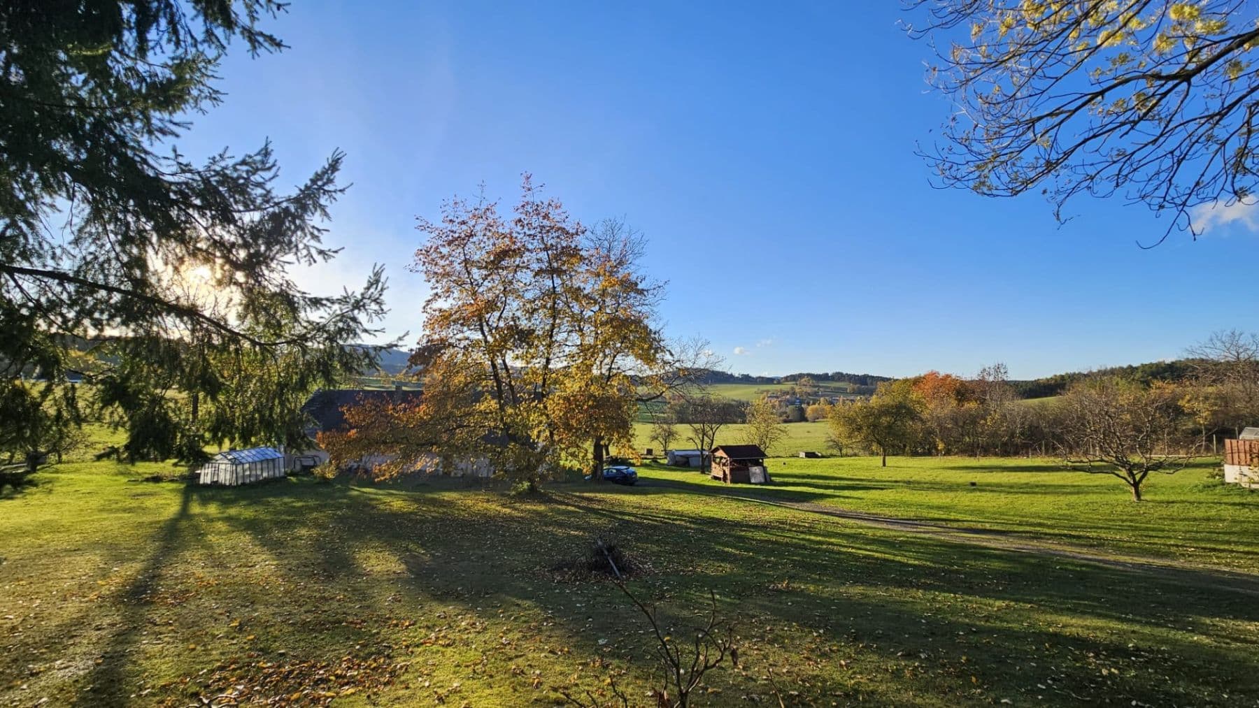 Prodej pozemku 1.000 m², Lipovice, Jihočeský kraj Prodej pozemku 1.000 m², Lipovice, Jihočeský kraj