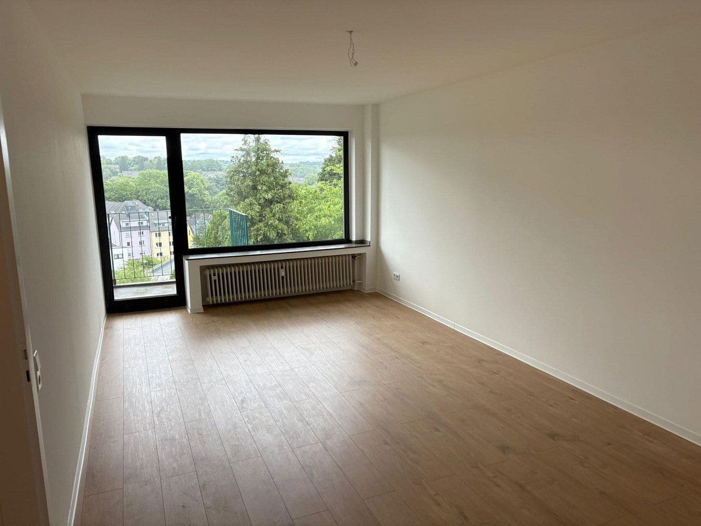 Pronájem bytu 2+1 65 m², Unter St. Clemens 28, Solingen, Severní Porýní-Vestfálsko Pronájem bytu 2+1 65 m², Unter St. Clemens 28, Solingen, Severní Porýní-Vestfálsko