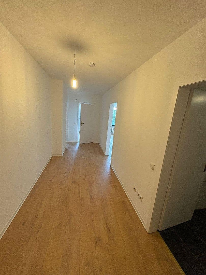 Pronájem bytu 2+1 65 m², Unter St. Clemens 28, Solingen, Severní Porýní-Vestfálsko Pronájem bytu 2+1 65 m², Unter St. Clemens 28, Solingen, Severní Porýní-Vestfálsko
