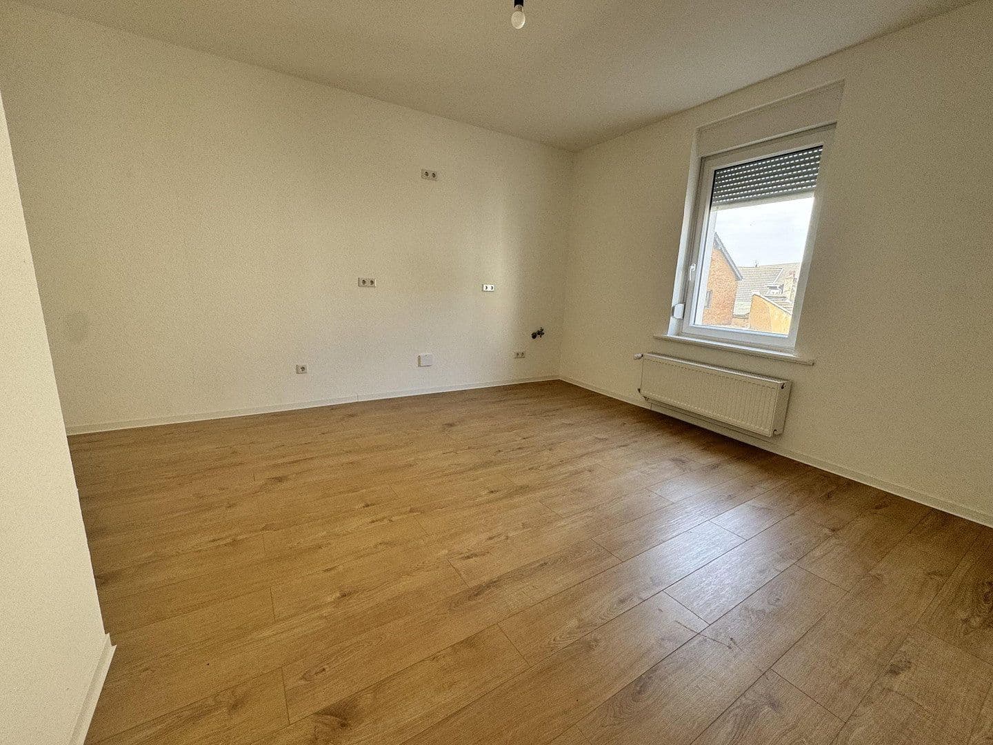 Pronájem bytu 2+1 55 m², Lützenkirchener Str. 214, Leverkusen, Severní Porýní-Vestfálsko Pronájem bytu 2+1 55 m², Lützenkirchener Str. 214, Leverkusen, Severní Porýní-Vestfálsko