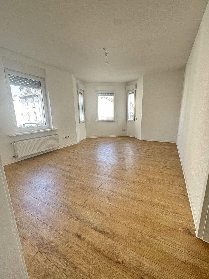 Pronájem bytu 2+1 55 m², Lützenkirchener Str. 214, Leverkusen, Severní Porýní-Vestfálsko Pronájem bytu 2+1 55 m², Lützenkirchener Str. 214, Leverkusen, Severní Porýní-Vestfálsko