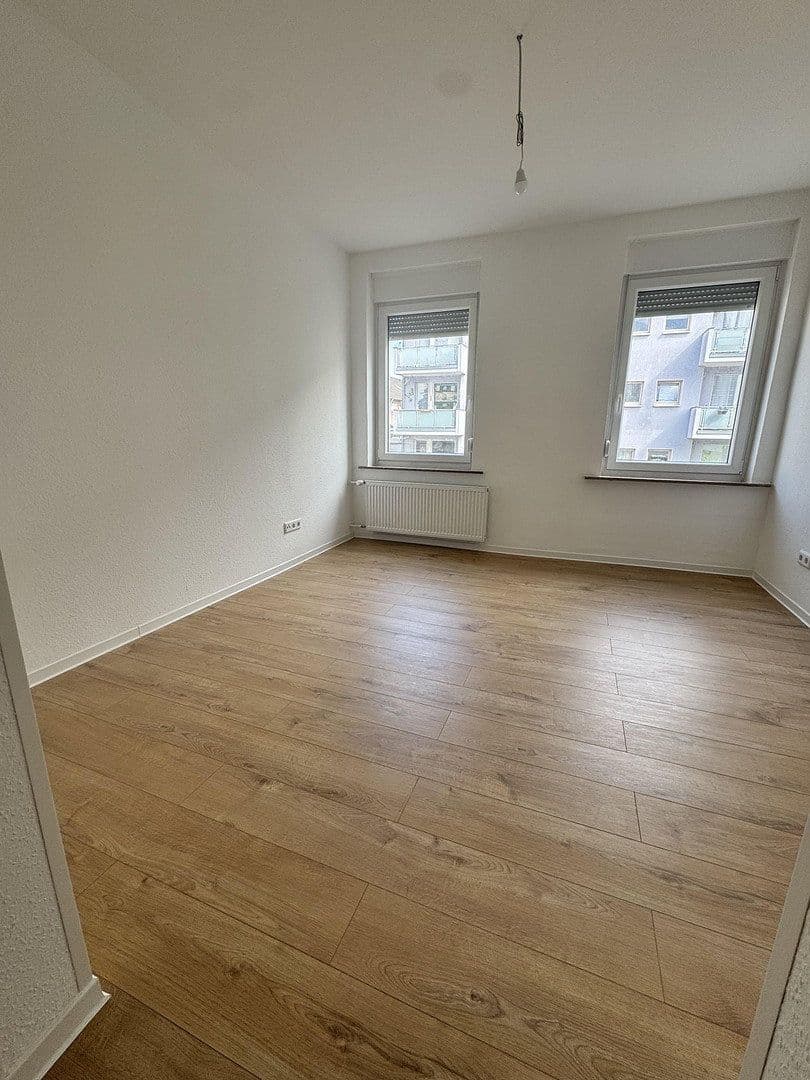 Pronájem bytu 2+1 55 m², Lützenkirchener Str. 214, Leverkusen, Severní Porýní-Vestfálsko Pronájem bytu 2+1 55 m², Lützenkirchener Str. 214, Leverkusen, Severní Porýní-Vestfálsko