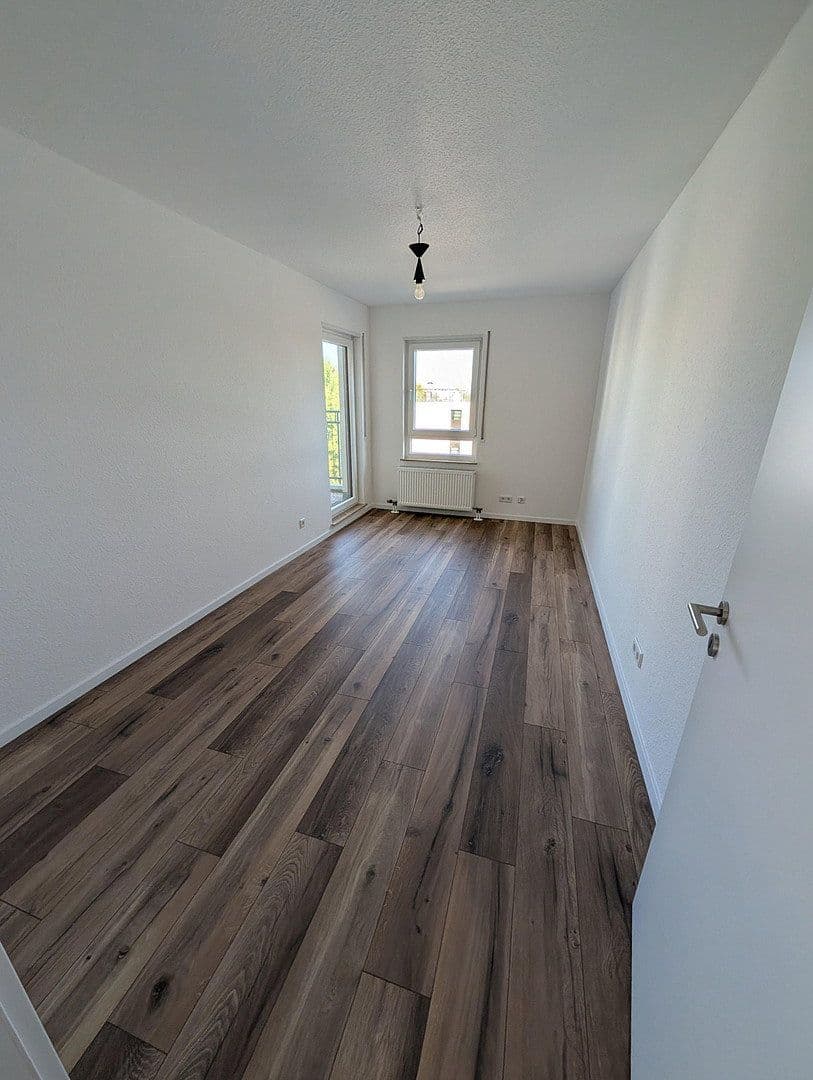 Pronájem bytu 4+1 89 m², Windmühlstraße 2-4, Mannheim, Bádensko-Württembersko Pronájem bytu 4+1 89 m², Windmühlstraße 2-4, Mannheim, Bádensko-Württembersko