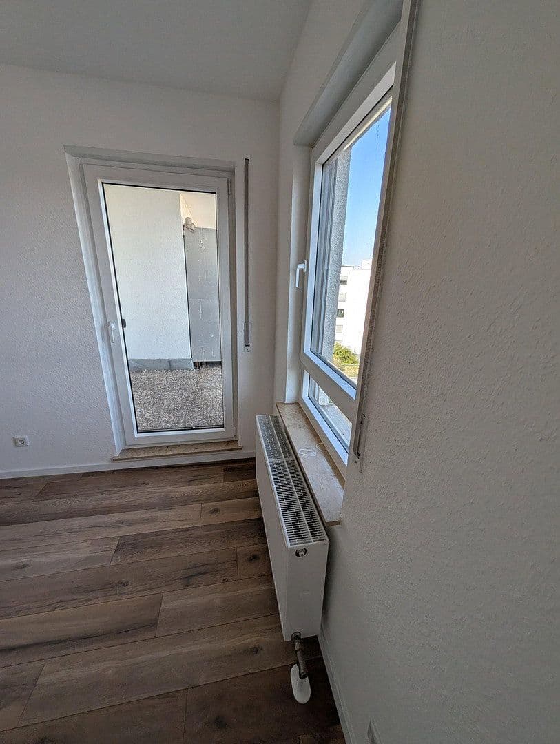 Pronájem bytu 4+1 89 m², Windmühlstraße 2-4, Mannheim, Bádensko-Württembersko Pronájem bytu 4+1 89 m², Windmühlstraße 2-4, Mannheim, Bádensko-Württembersko