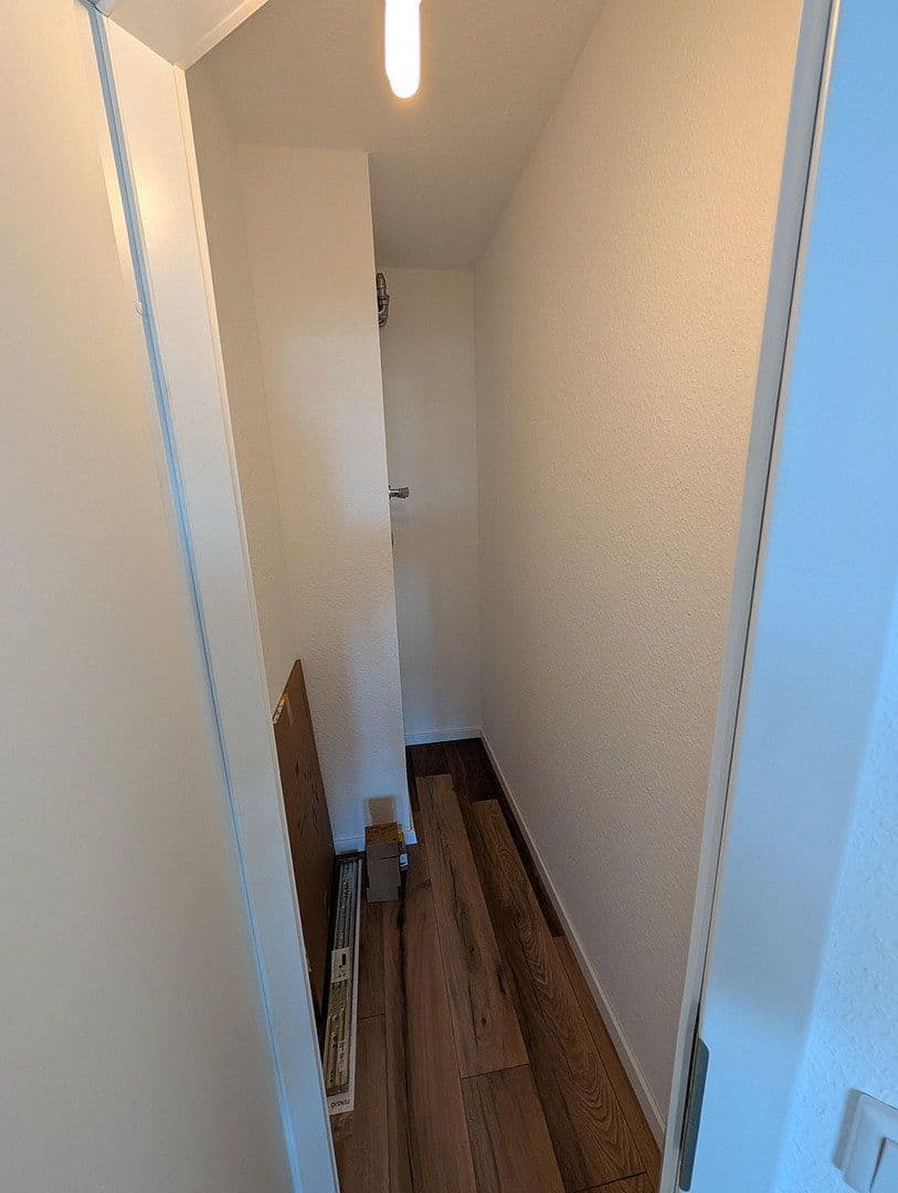 Pronájem bytu 4+1 89 m², Windmühlstraße 2-4, Mannheim, Bádensko-Württembersko Pronájem bytu 4+1 89 m², Windmühlstraße 2-4, Mannheim, Bádensko-Württembersko
