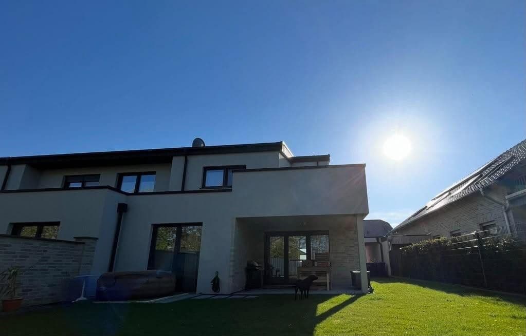 Pronájem bytu 3+1 125 m², Merzenich, Severní Porýní-Vestfálsko Pronájem bytu 3+1 125 m², Merzenich, Severní Porýní-Vestfálsko
