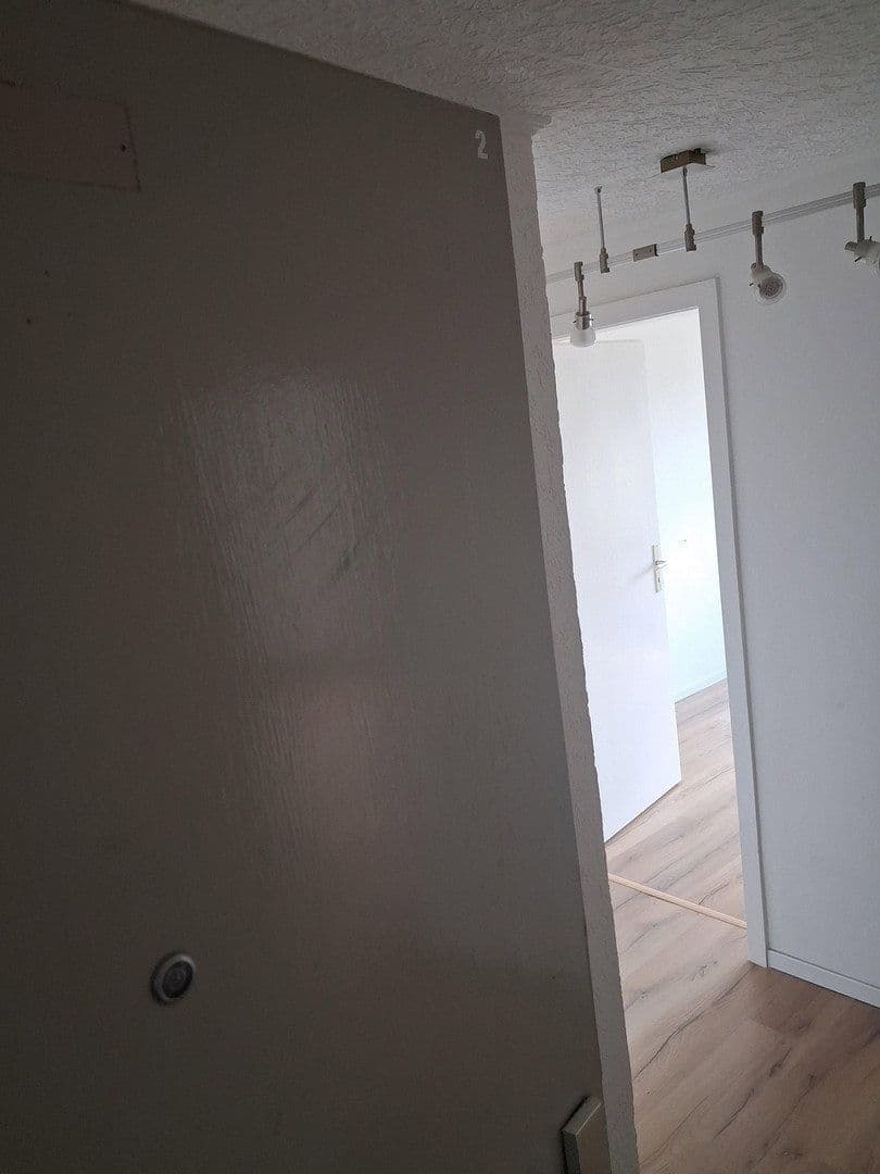 Pronájem bytu 4+1 90 m², Bergstraße 12, Drebach, Sasko Pronájem bytu 4+1 90 m², Bergstraße 12, Drebach, Sasko