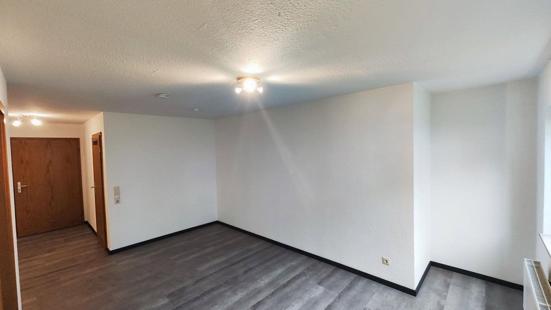 Prodej bytu 2+1 45 m², Laichingen, Bádensko-Württembersko Prodej bytu 2+1 45 m², Laichingen, Bádensko-Württembersko