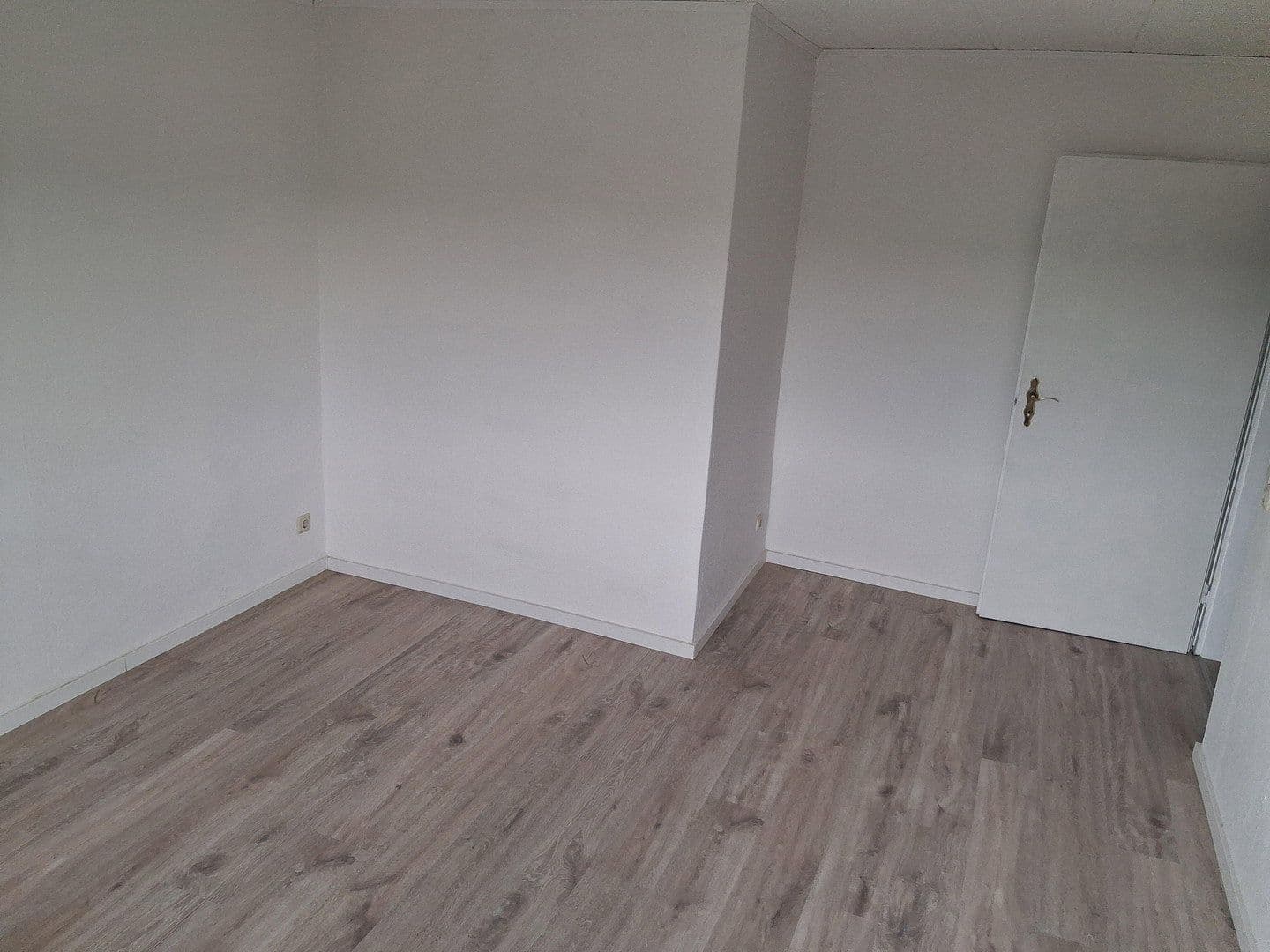 Pronájem bytu 3+1 66 m², Bergstraße 12, Drebach, Sasko Pronájem bytu 3+1 66 m², Bergstraße 12, Drebach, Sasko