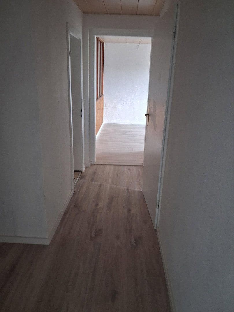 Pronájem bytu 3+1 66 m², Bergstraße 12, Drebach, Sasko Pronájem bytu 3+1 66 m², Bergstraße 12, Drebach, Sasko