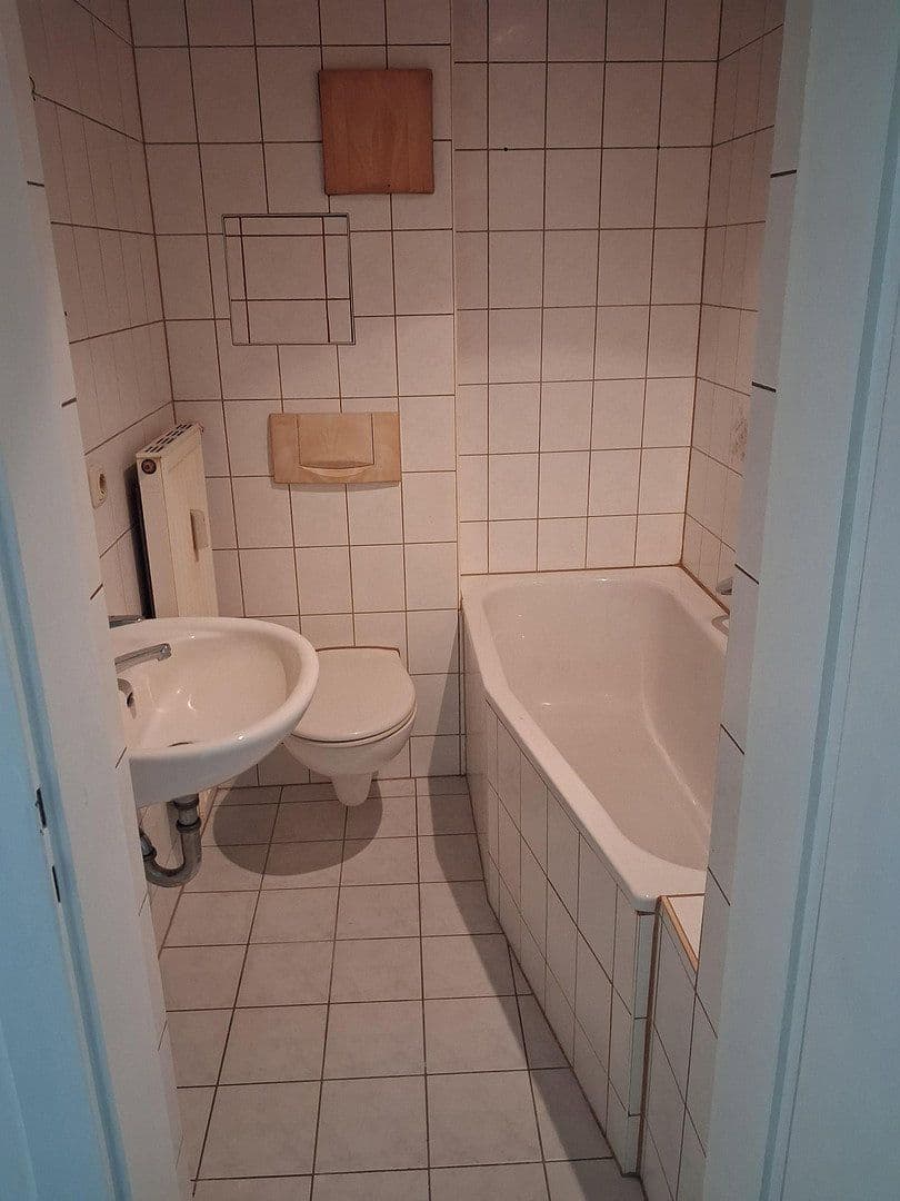 Pronájem bytu 3+1 66 m², Bergstraße 12, Drebach, Sasko Pronájem bytu 3+1 66 m², Bergstraße 12, Drebach, Sasko