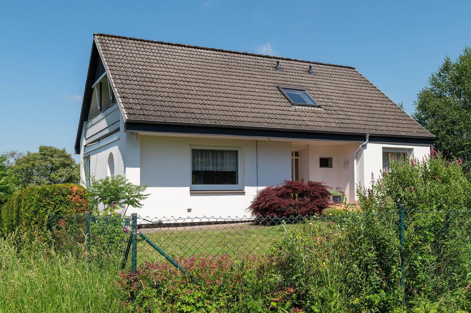 Prodej domu 219 m², pozemek 1.000 m², Rosengarten, Dolní Sasko Prodej domu 219 m², pozemek 1.000 m², Rosengarten, Dolní Sasko