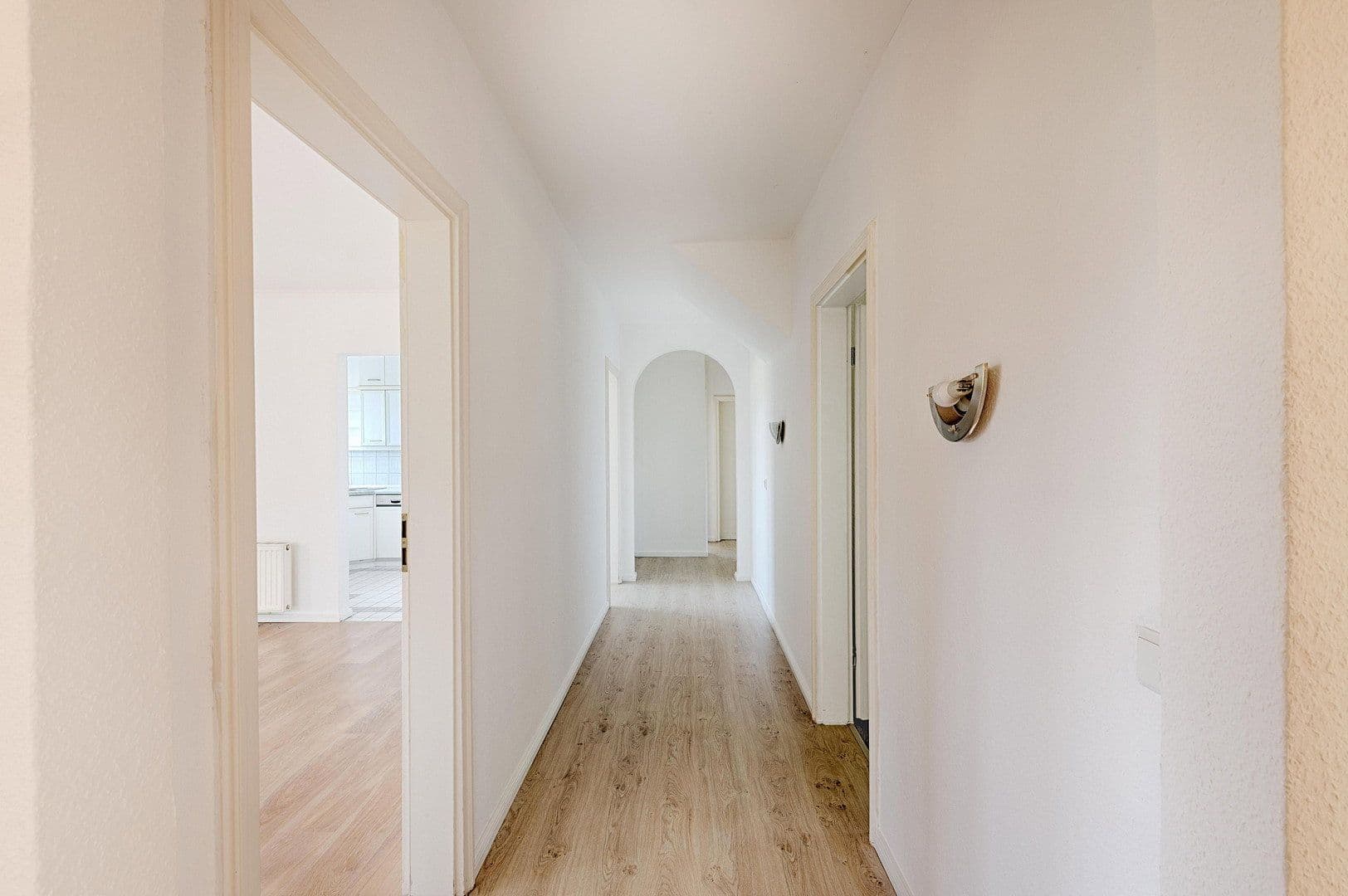 Prodej domu 219 m², pozemek 1.000 m², Rosengarten, Dolní Sasko Prodej domu 219 m², pozemek 1.000 m², Rosengarten, Dolní Sasko