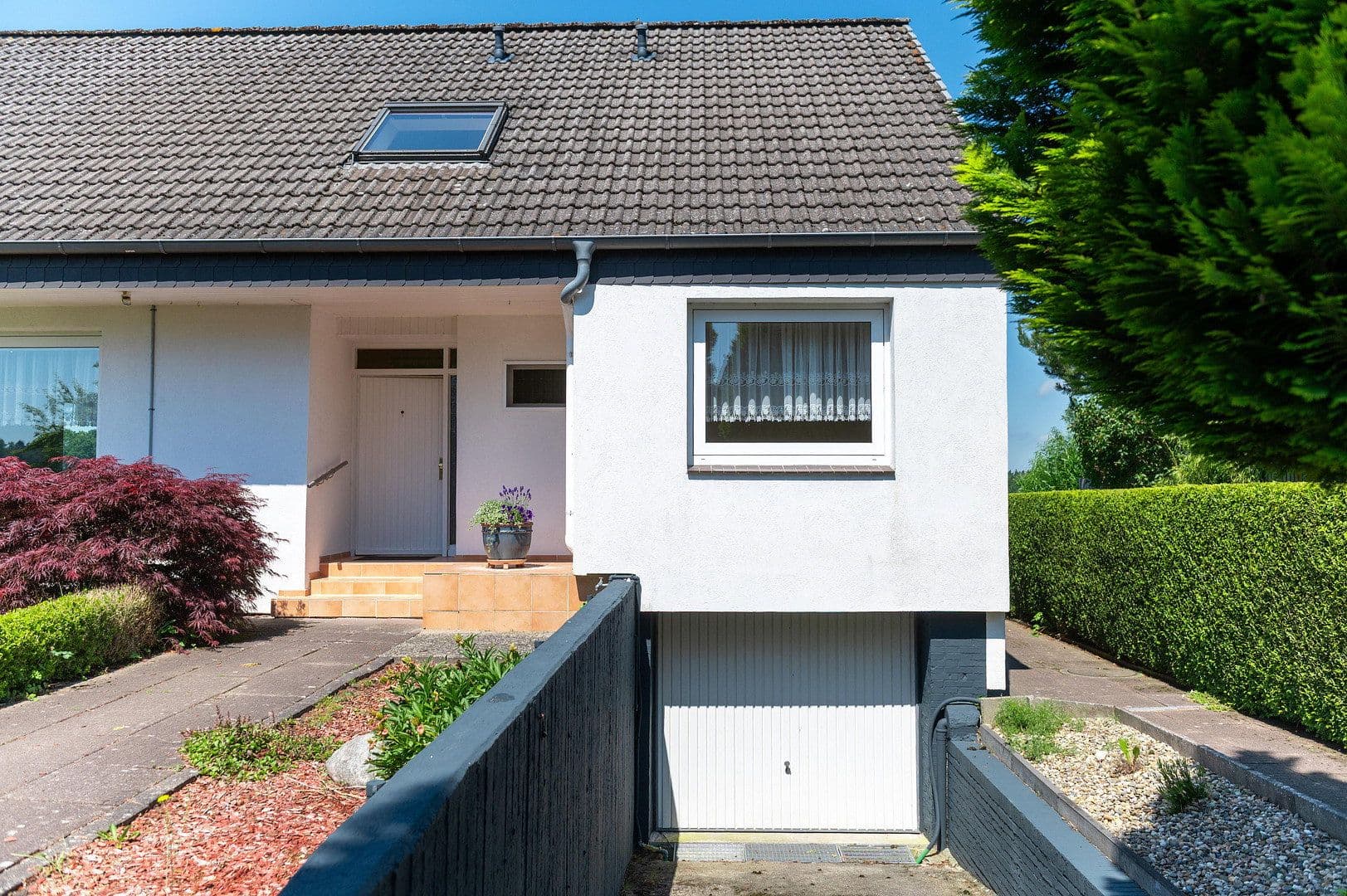 Prodej domu 219 m², pozemek 1.000 m², Rosengarten, Dolní Sasko Prodej domu 219 m², pozemek 1.000 m², Rosengarten, Dolní Sasko