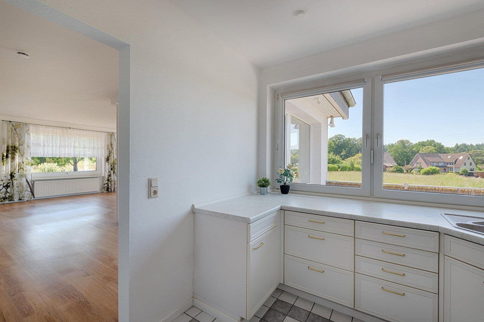 Prodej domu 219 m², pozemek 1.000 m², Rosengarten, Dolní Sasko Prodej domu 219 m², pozemek 1.000 m², Rosengarten, Dolní Sasko