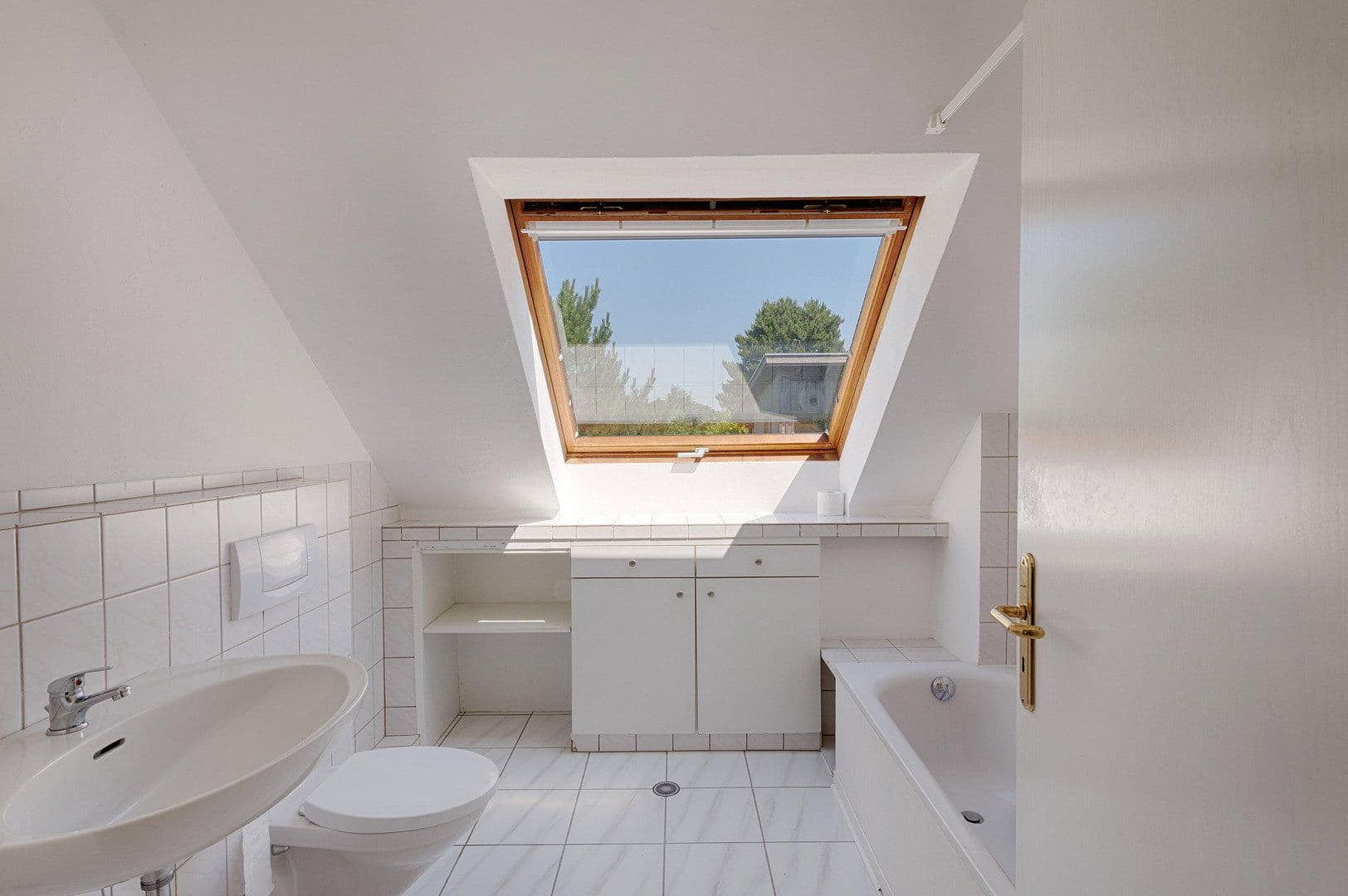 Prodej domu 219 m², pozemek 1.000 m², Rosengarten, Dolní Sasko Prodej domu 219 m², pozemek 1.000 m², Rosengarten, Dolní Sasko